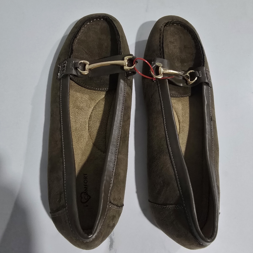 Comfort Women's Loafer - US 11